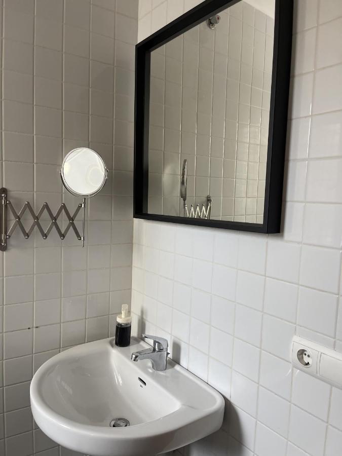 Stelarium-Suite Con Bano Privado En Casa Compartida-Uebica2 ไมเรียนา เดล อัลคาราเฟ ภายนอก รูปภาพ