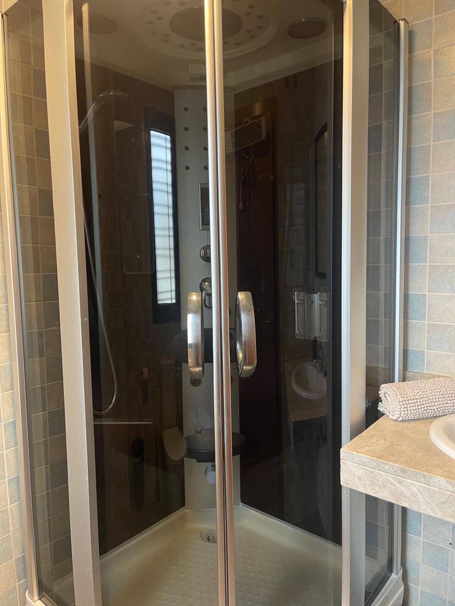 Stelarium-Suite Con Bano Privado En Casa Compartida-Uebica2 ไมเรียนา เดล อัลคาราเฟ ภายนอก รูปภาพ